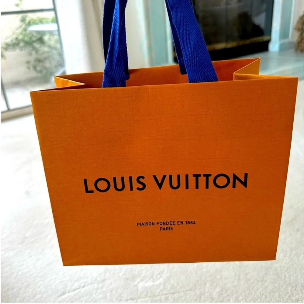 Authentic Louis Vuitton Paper Bag- 3pcs. - Picture 3 of 8